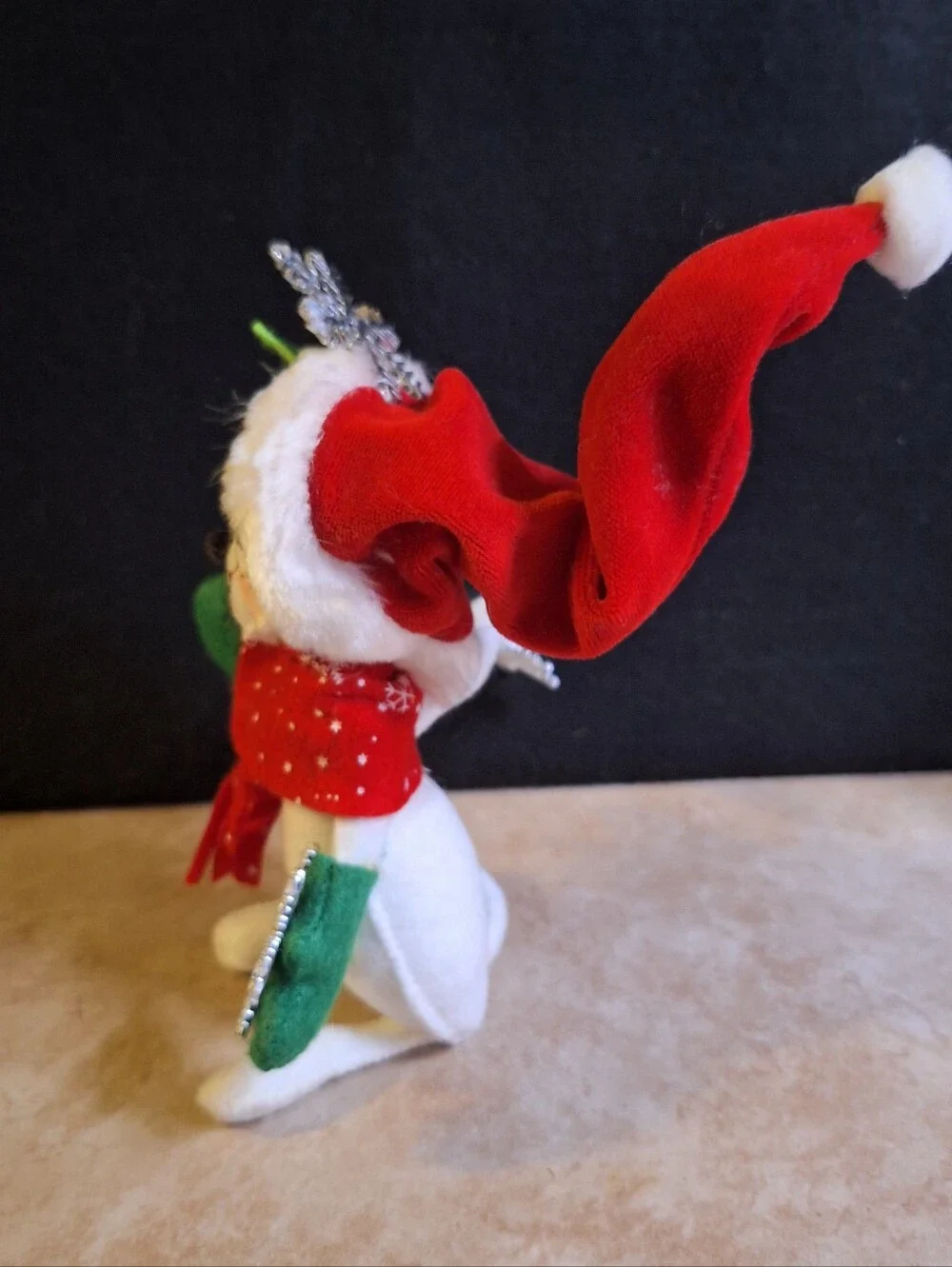 Annalee White Snowflake Mouse Santa Hat 6.5 inch 2007  Winter Scarf Mittens